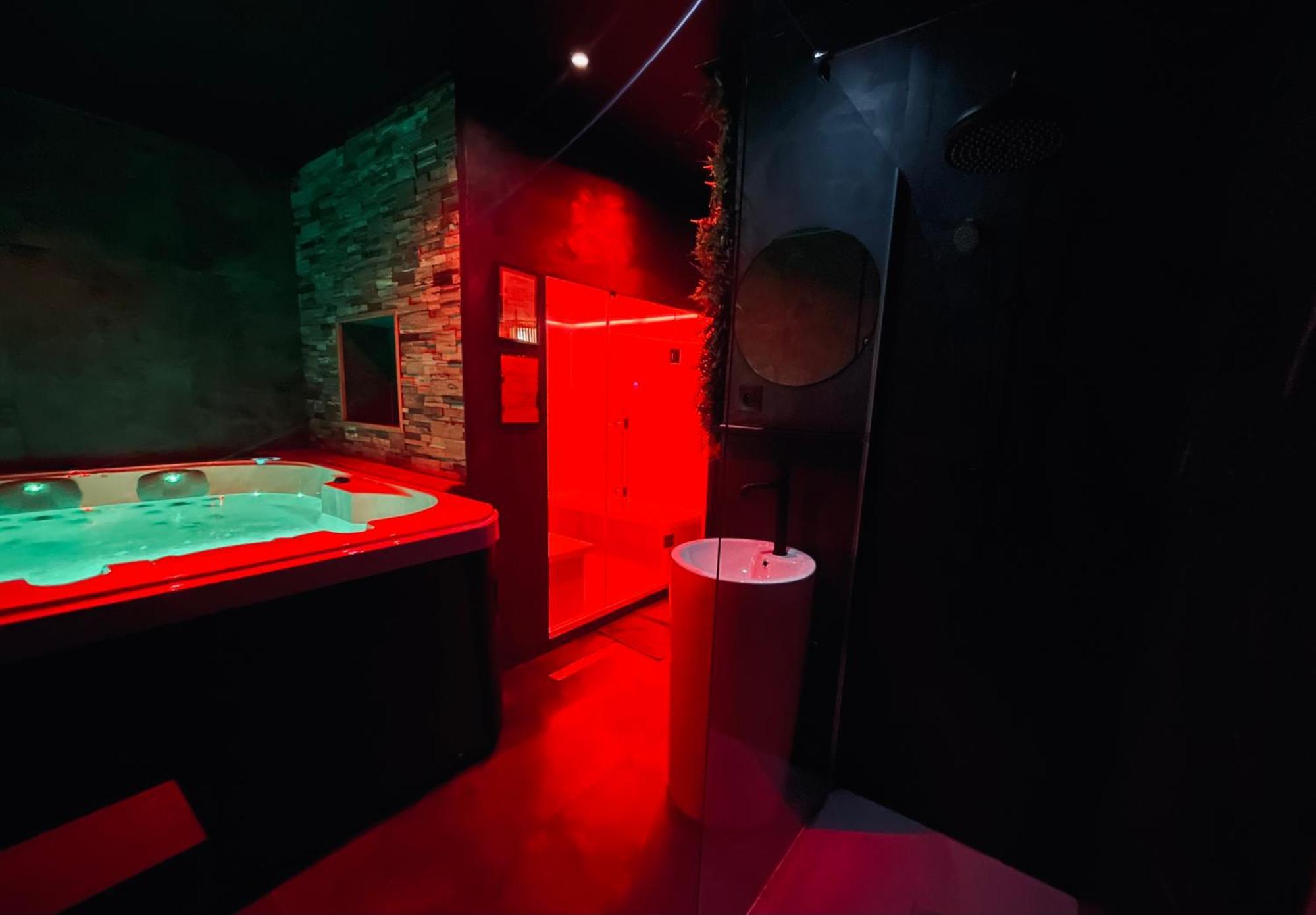 Love Room - Espace Bien Etre L'Osmose ヴィムルー エクステリア 写真